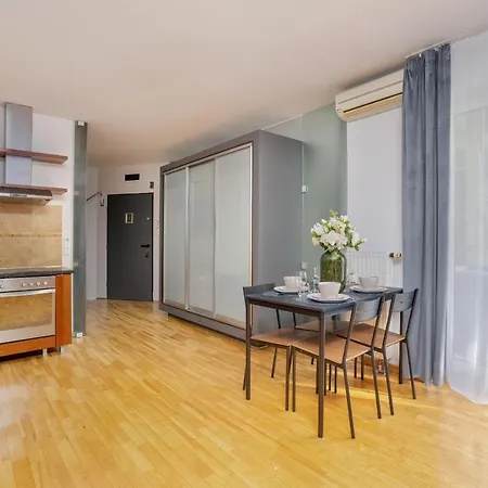 Beautiful & Spacious Strzalowa Apartament Near City Centre By Noclegi Renters Posen Exterior foto